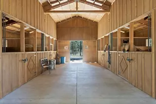 69255 Crooked Horseshoe Rd, Sisters, OR 97759 - Photo 11