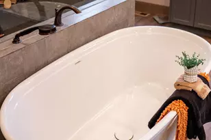 69255 Crooked Horseshoe Rd, Sisters, OR 97759 - Photo 75