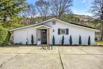 3320 N Foothill Road, Medford, OR 97504 - Photo 49