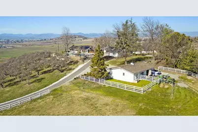 3320 N Foothill Road, Medford, OR 97504 - Photo 85