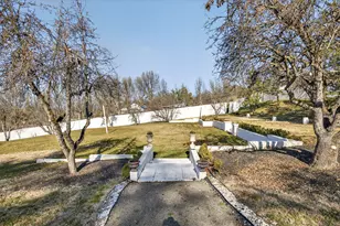 3320 North Foothill Road, Medford, OR 97504 - Photo 81