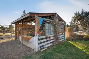 3940 NE Zamia Ave, Redmond, OR 97756 - Photo 39