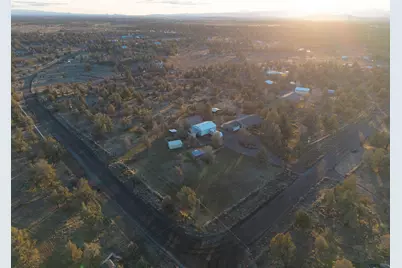 3940 NE Zamia Avenue, Redmond, OR 97756 - Photo 31