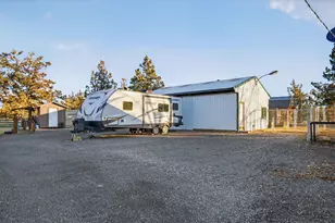 3940 NE Zamia Ave, Redmond, OR 97756 - Photo 43