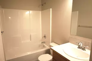 2474 NW Kingwood Ave, Redmond, OR 97756 - Photo 17