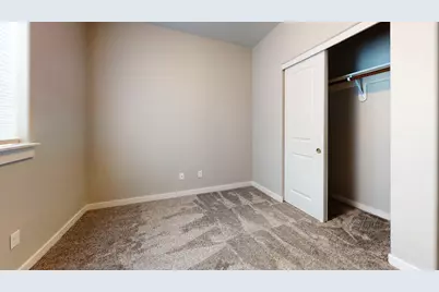 2474 NW Kingwood Avenue, Redmond, OR 97756 - Photo 11