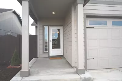 2474 NW Kingwood Avenue, Redmond, OR 97756 - Photo 3