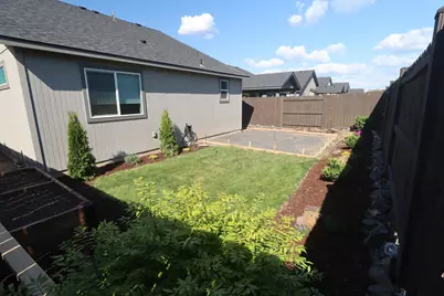 2474 NW Kingwood Avenue, Redmond, OR 97756 - Photo 15