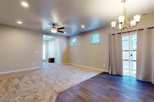 2474 NW Kingwood Ave, Redmond, OR 97756 - Photo 5