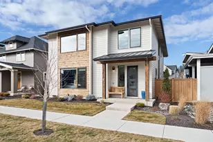 20521 SE Dorset Pl, Bend, OR 97702 - Photo 1