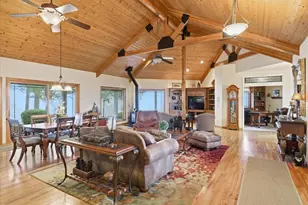 3601 Campus View Dr, Grants Pass, OR 97527 - Photo 17