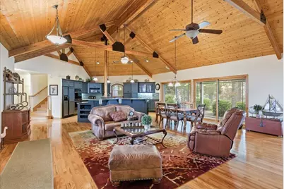 3601 Campus View Drive, Grants Pass, OR 97527 - Photo 15