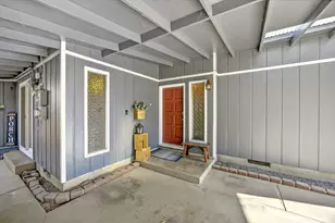 6251 Ventura Ln, Central Point, OR 97502 - Photo 7