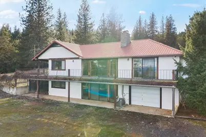 2501 Wagon Trail Drive, Jacksonville, OR 97530 - Photo 9