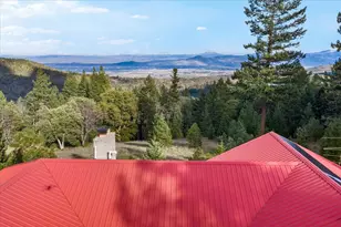 2501 Wagon Trail Dr, Jacksonville, OR 97530 - Photo 11