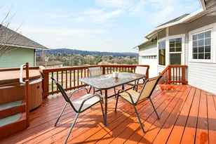 843 Plum Ridge Dr, Ashland, OR 97520 - Photo 3