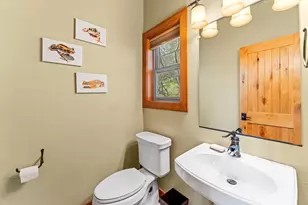 252 Frontier Ln, Grants Pass, OR 97526 - Photo 17