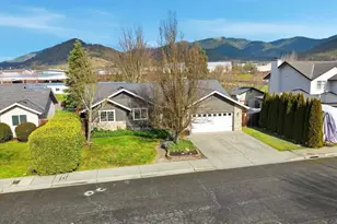 2074 SE Kayleigh Way, Grants Pass, OR 97526 - Photo 49
