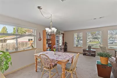 1116 SW Spruce Street, Grants Pass, OR 97526 - Photo 9