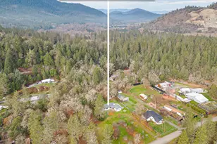 180 Long Acres Rd, Grants Pass, OR 97527 - Photo 35