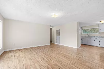 180 Long Acres Road, Grants Pass, OR 97527 - Photo 7