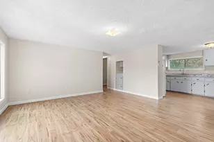 180 Long Acres Rd, Grants Pass, OR 97527 - Photo 7