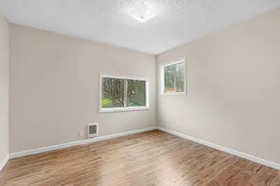 180 Long Acres Road, Grants Pass, OR 97527 - Photo 15