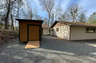 5191 Cloverlawn Dr, Grants Pass, OR 97527 - Photo 21