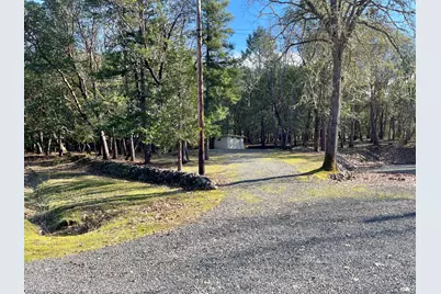 5191 Cloverlawn Drive, Grants Pass, OR 97527 - Photo 25