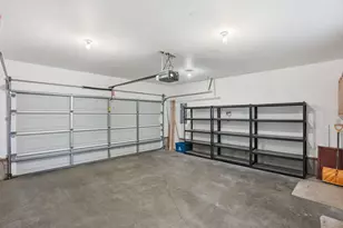 2500 NW Summerhill Dr, Bend, OR 97703 - Photo 37