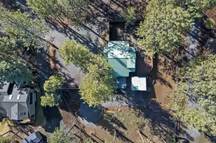 69288 Ladigo, Sisters, OR 97759 - Photo 35