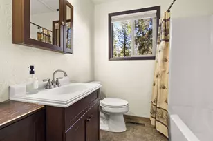 69288 Ladigo, Sisters, OR 97759 - Photo 21