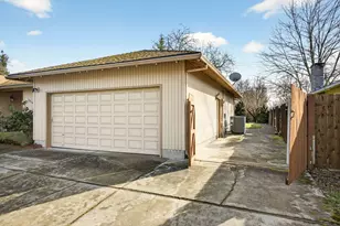 3216 Century Way, Medford, OR 97504 - Photo 5