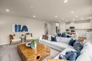 63206 NE Carly Ln, Bend, OR 97701 - Photo 13