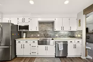 730 Grover St, Ashland, OR 97520 - Photo 7