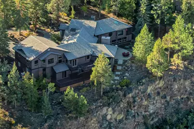 1122 NW Foxwood Place, Bend, OR 97703 - Photo 9