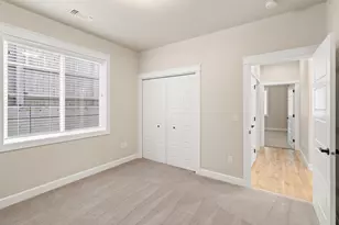 4035 Crystal Springs Dr, Medford, OR 97504 - Photo 37