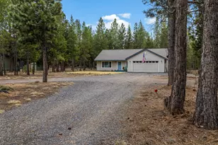 15773 Lava Dr, La Pine, OR 97739 - Photo 3