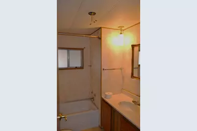 285 Lakeview Drive, Grants Pass, OR 97526 - Photo 11