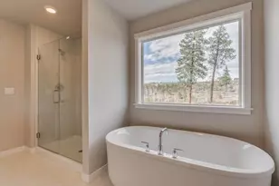 19318 SW Marshmallow Pl, Bend, OR 97702 - Photo 19