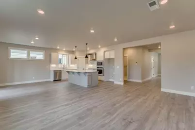 19318 SW Marshmallow Place, Bend, OR 97702 - Photo 7