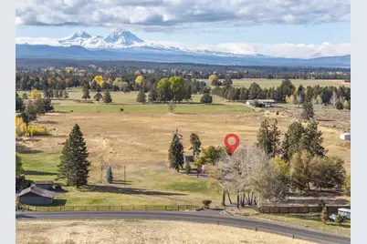 19190 Pinehurst Road, Bend, OR 97703 - Photo 1