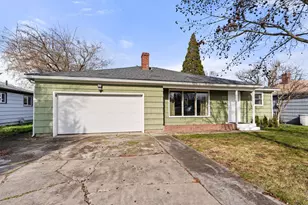 1124 Mount Pitt Ave, Medford, OR 97501 - Photo 3