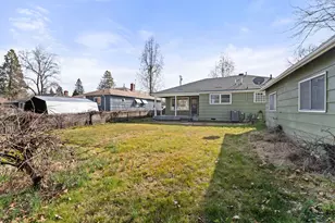 1124 Mount Pitt Ave, Medford, OR 97501 - Photo 25