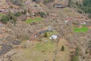 872 Scott Dr, Grants Pass, OR 97527 - Photo 41