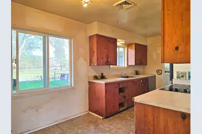 11220 Duggan Road, Central Point, OR 97502 - Photo 7