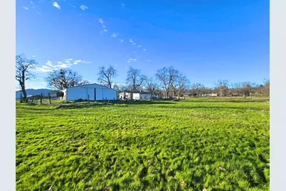 11220 Duggan Road, Central Point, OR 97502 - Photo 3