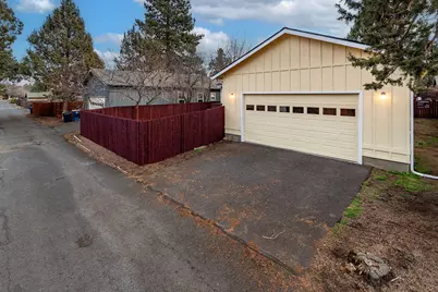 20634 Hummingbird Lane, Bend, OR 97702 - Photo 19