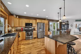 63419 Barton View Pl, Bend, OR 97701 - Photo 11