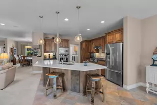 752 Crystal Falls Ct, Redmond, OR 97756 - Photo 11